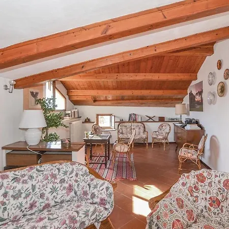 Awesome In With 5 Bedrooms And Wifi * Монте-Сан-Савино
