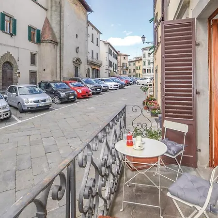 Awesome In With 5 Bedrooms And Wifi *
