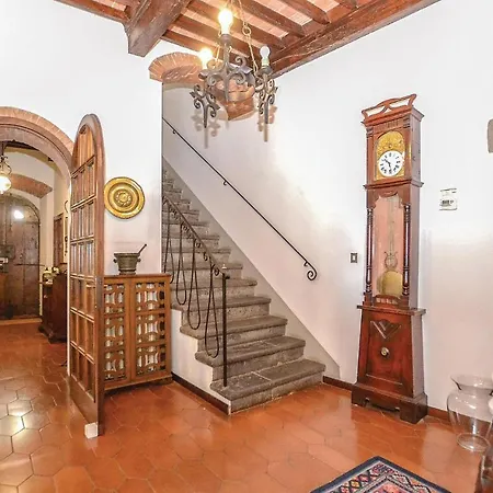 Awesome In With 5 Bedrooms And Wifi * Монте-Сан-Савино