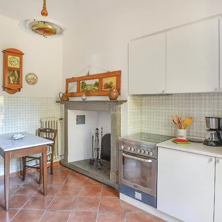 Awesome In With 5 Bedrooms And Wifi